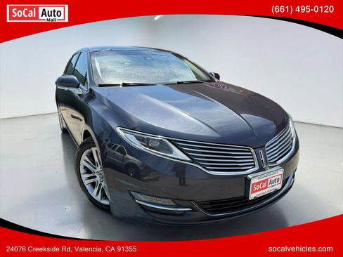 Used 2013 Lincoln MKZ FWD image 1