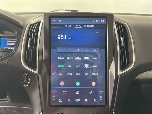 Used 2023 Ford Edge SEL w/ Convenience Package AWD/4WD image 16