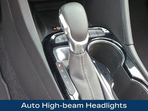Used 2025 Buick Encore GX Avenir w/ Avenir Technology Package AWD/4WD image 11