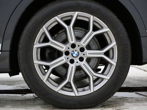 Used 2021 BMW X7 xDrive40i w/ Cold Weather Package AWD/4WD image 10