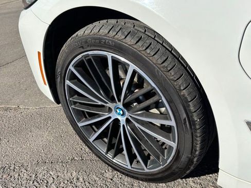 Used 2023 BMW 530e xDrive 530e iPerformance image 27