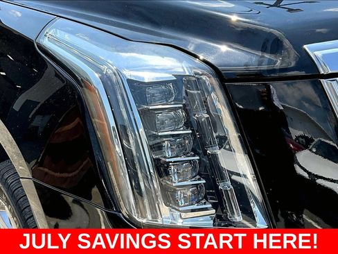 Used 2020 Cadillac Escalade ESV Luxury RWD image 38