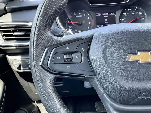 Used 2021 Chevrolet TrailBlazer LT w/ Sun and Liftgate Package AWD/4WD image 10