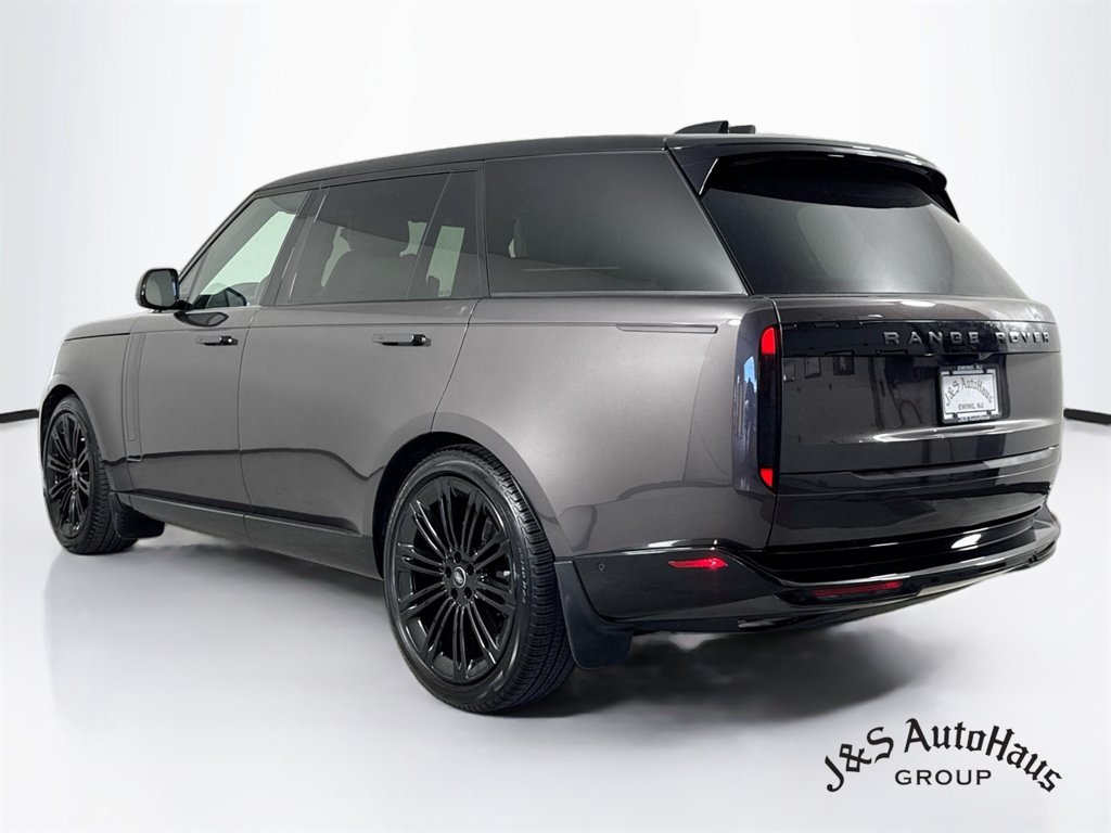 Used 2024 Land Rover Range Rover Long Wheelbase SE AWD/4WD image 5