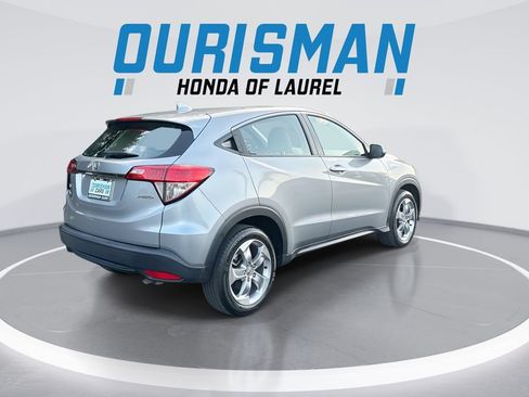 Used 2022 Honda HR-V LX image 8
