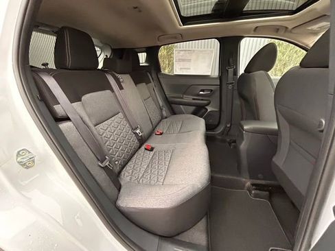 New 2026 Nissan Kicks SV w/ SV Premium Package image 36