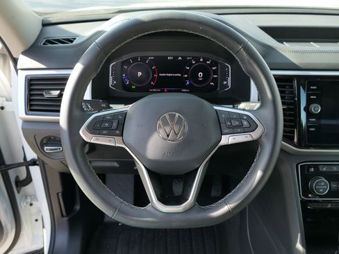 Used 2022 Volkswagen Atlas SEL image 17