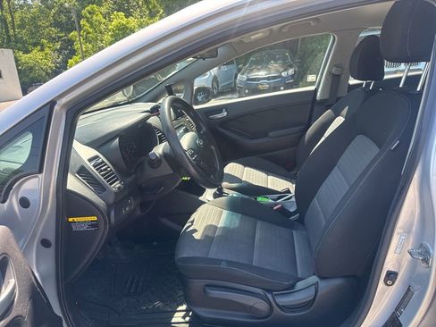 Used 2016 Kia Forte EX FWD image 17