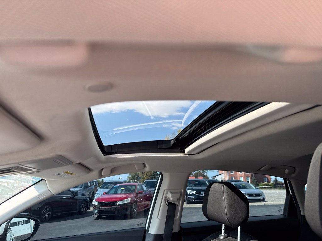 Certified 2024 Honda Accord EX image 28