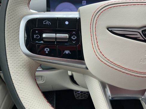 Used 2025 Genesis GV80 3.5T e-SC image 9