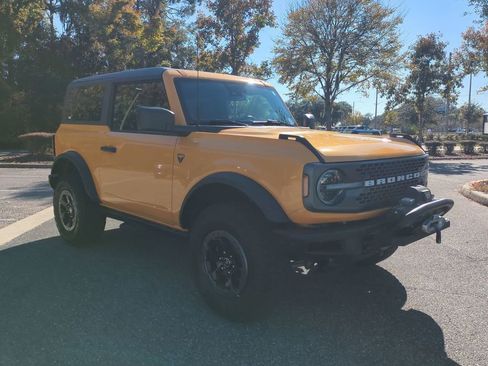 Used 2021 Ford Bronco Badlands image 3