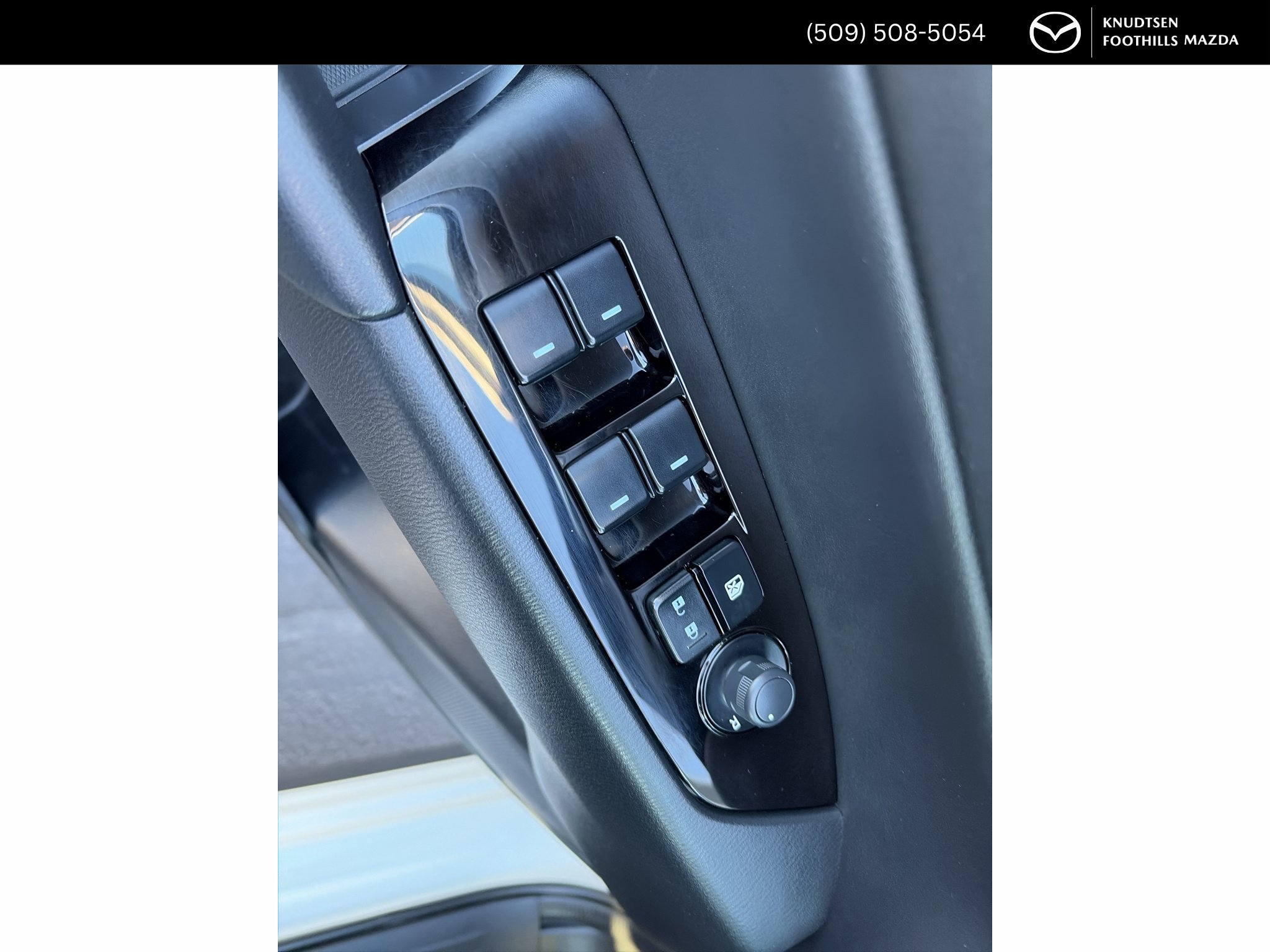 Used 2025 MAZDA CX-5 AWD 2.5 S w/ Preferred Package image 19