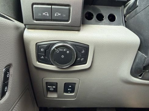 Used 2018 Ford F150 XLT w/ Equipment Group 301A Mid image 26