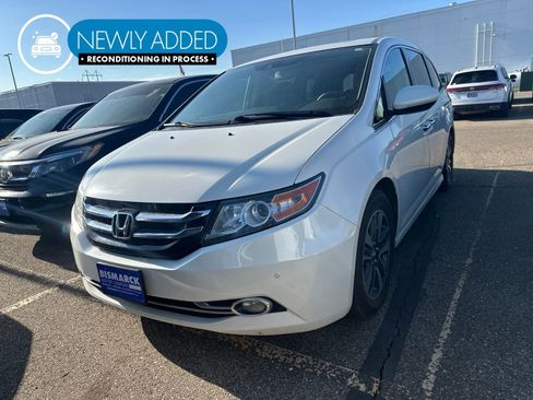 Used 2015 Honda Odyssey Touring Elite image 1