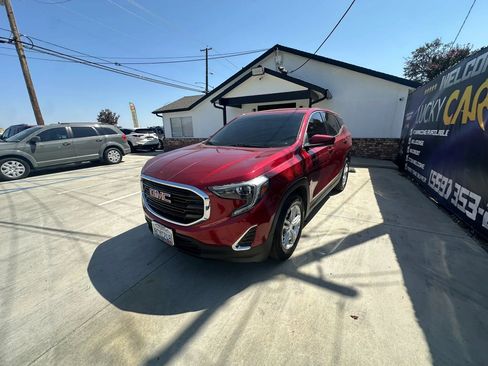 Used 2018 GMC Terrain SLE FWD image 13