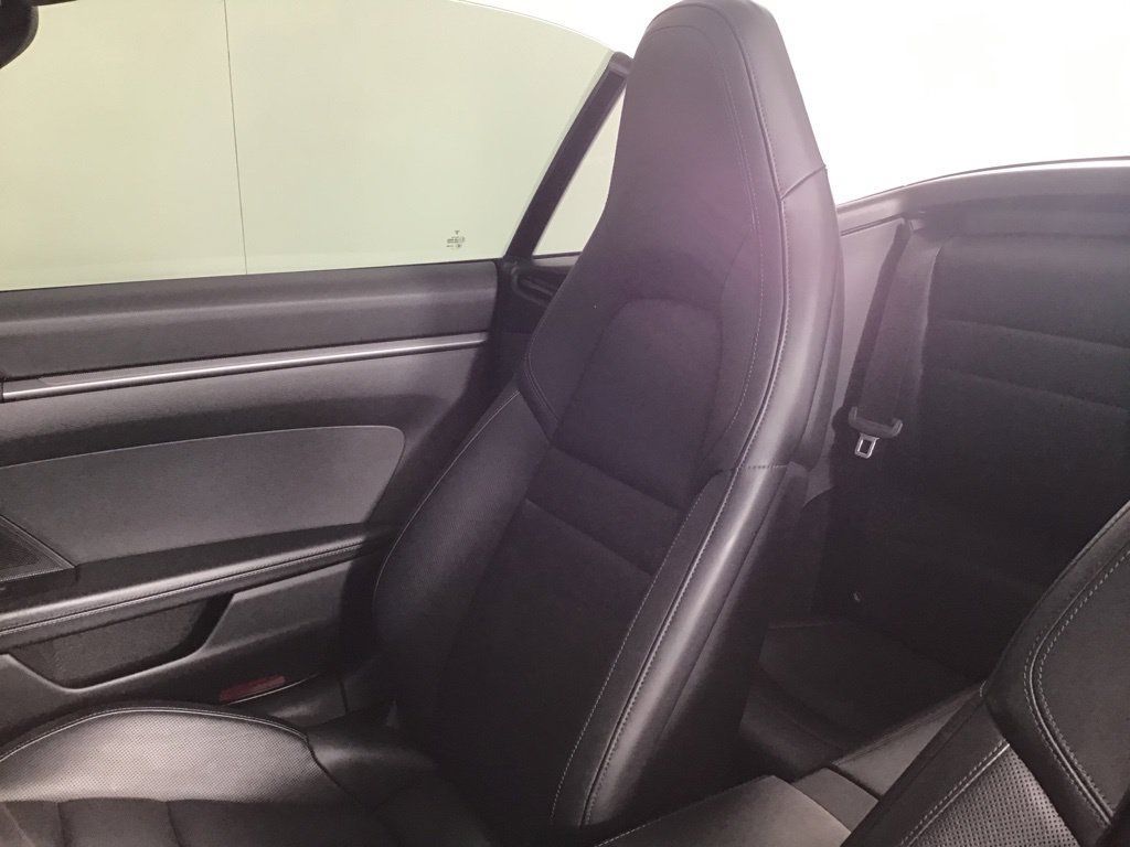 Certified 2020 Porsche 911 Carrera 4S AWD/4WD image 15