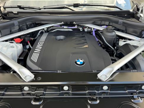 Used 2025 BMW X5 sDrive40i image 36