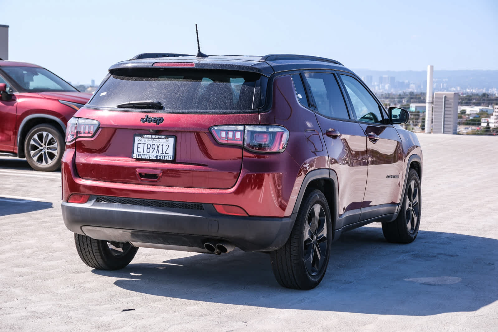 Used 2021 Jeep Compass Latitude FWD image 4