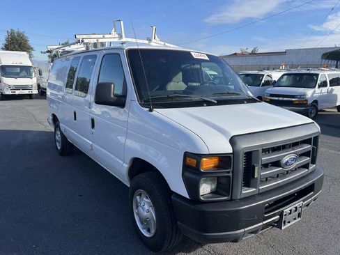 Used 2014 Ford E-150 and Econoline 150 w/ Power Group image 2
