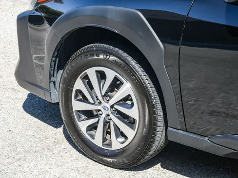Used 2023 Subaru Outback Premium AWD/4WD image 10