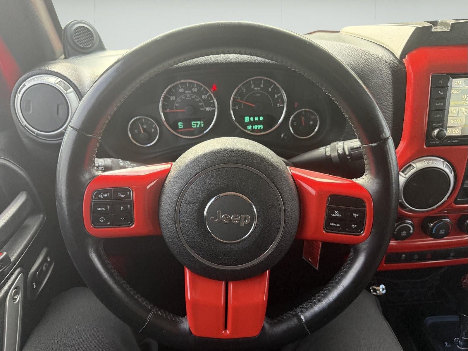 Used 2013 Jeep Wrangler Unlimited Sahara w/ Connectivity Group AWD/4WD image 12