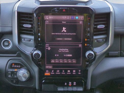 Used 2025 RAM 1500 Laramie image 17