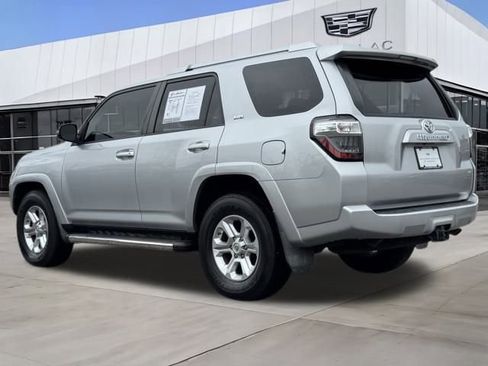 Used 2017 Toyota 4Runner SR5 image 5