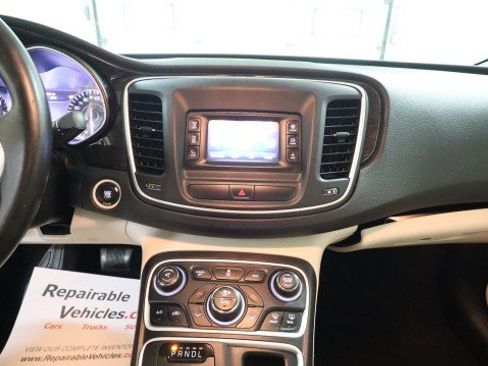 Used 2015 Chrysler 200 C w/ Premium Lighting Group FWD image 13