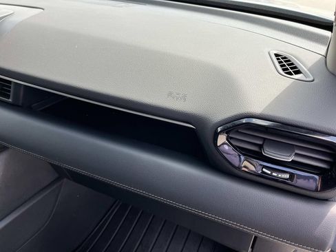 Used 2025 Honda Pilot Touring image 26