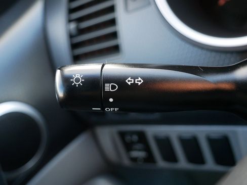 Used 2006 Toyota Tacoma PreRunner image 29