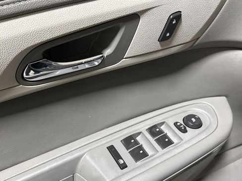 Used 2017 Chevrolet Traverse LT w/ Style and Technology Package image 20