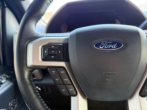 Used 2022 Ford F250 Lariat w/ Lariat Value Package AWD/4WD image 12