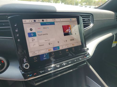 New 2026 Jeep Grand Wagoneer 2WD image 18