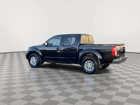 Used 2015 Nissan Frontier SV w/ SV Value Truck Package image 6