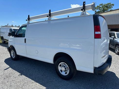Used 2021 Chevrolet Express 2500 w/ Driver Convenience Package RWD image 12