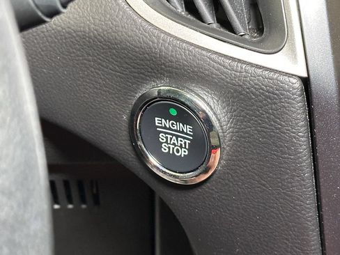 Used 2024 Ford Edge SE AWD/4WD image 28