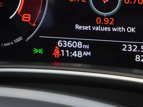 Used 2021 Audi RS 7 Sportback w/ Black Optic Package AWD/4WD image 26