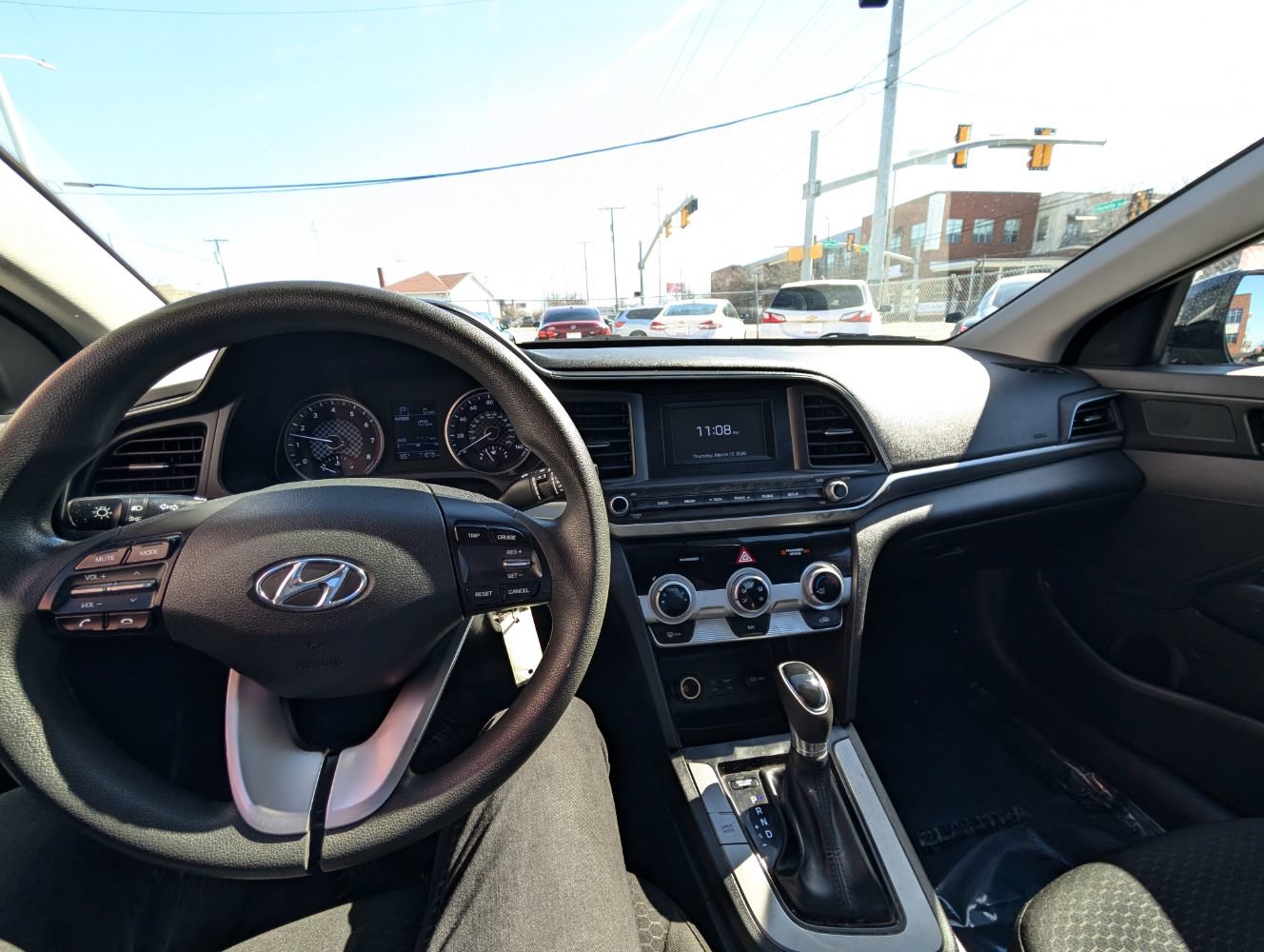 Used 2019 Hyundai Elantra SE w/ Cargo Package FWD image 21