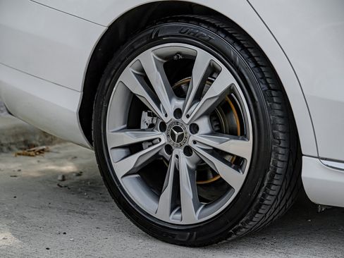 Used 2018 Mercedes-Benz C 300 Sedan w/ Multimedia Package image 54