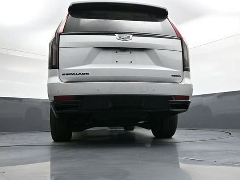 Used 2023 Cadillac Escalade ESV Sport Platinum w/ LPO, ONYX Package image 27