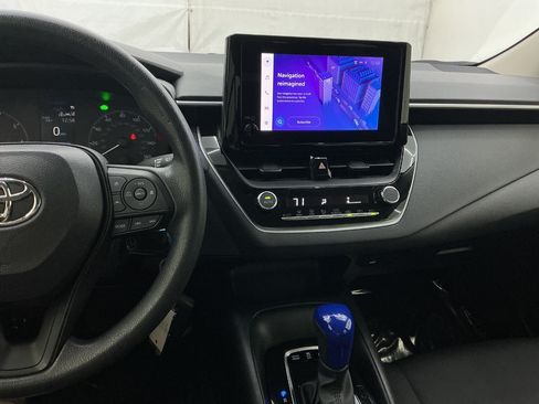 Used 2024 Toyota Corolla LE FWD image 33