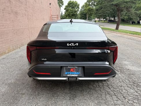 Used 2025 Kia K4 FWD image 26