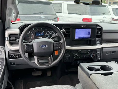 Used 2025 Ford F250 XLT w/ FX4 Off-Road Package AWD/4WD image 4