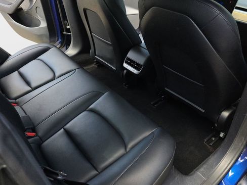 Used 2022 Tesla Model 3 RWD image 13