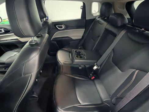 Used 2022 Jeep Compass Limited image 21
