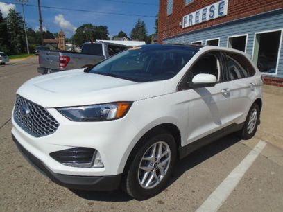 Used 2024 Ford Edge SEL w/ Convenience Package