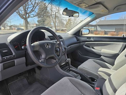 Used 2004 Honda Accord LX image 10