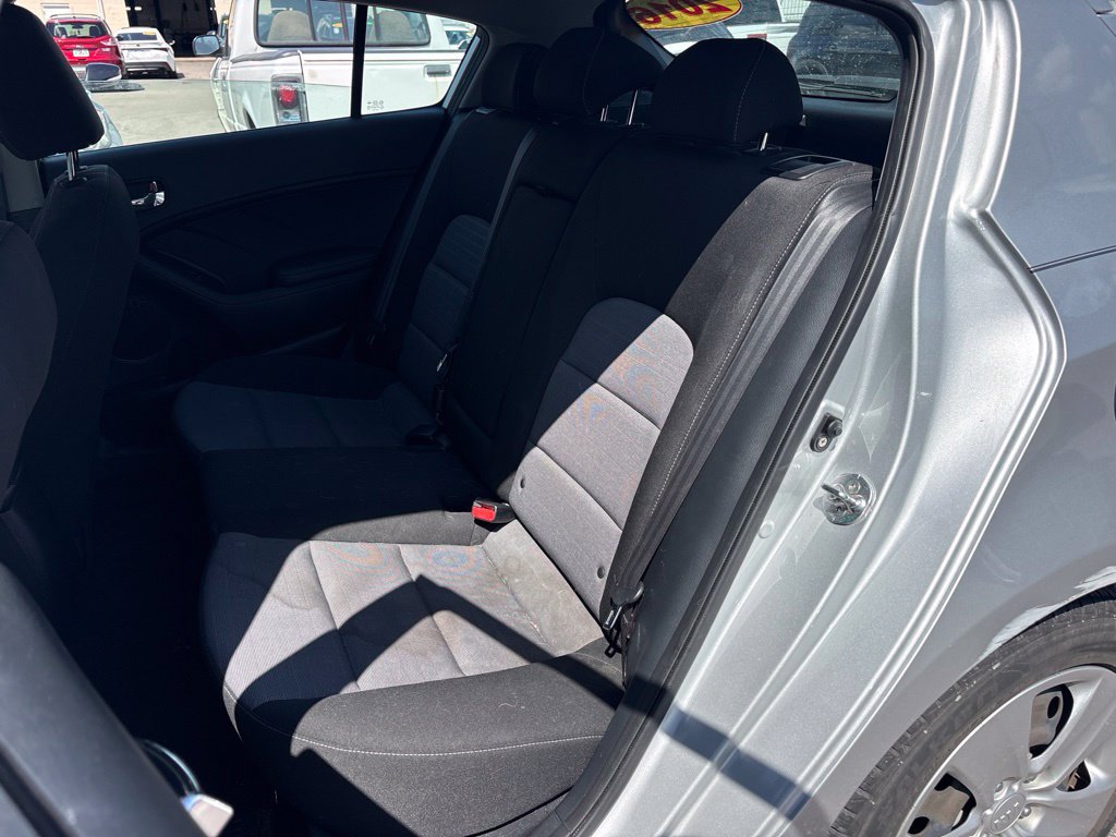 Used 2016 Kia Forte LX FWD image 12