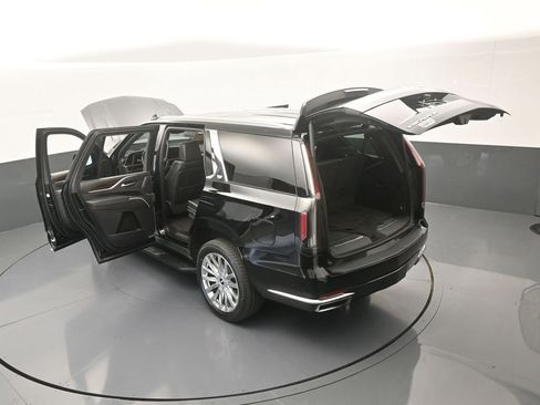Used 2023 Cadillac Escalade Premium Luxury image 72
