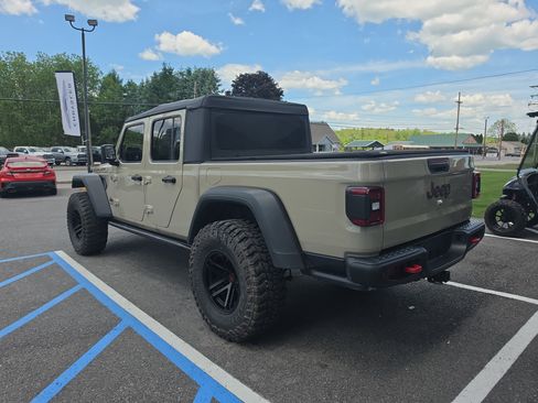 Used 2020 Jeep Gladiator Rubicon w/ LED Lighting Group AWD/4WD image 6